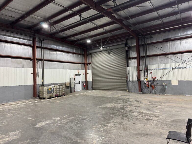 More Photos Of 45051 Industrial Dr, Fremont Warehouse For Lease