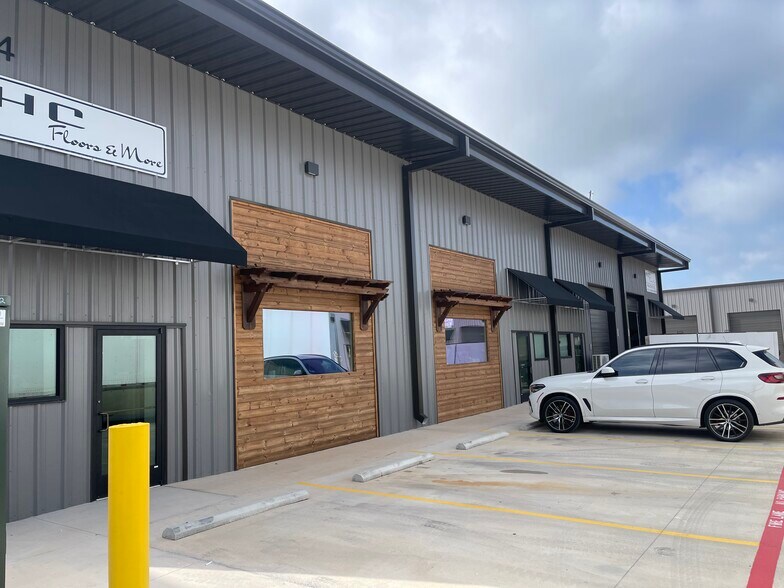 More Photos Of 397 Northridge Rd, Marble Falls Unknown For Lease