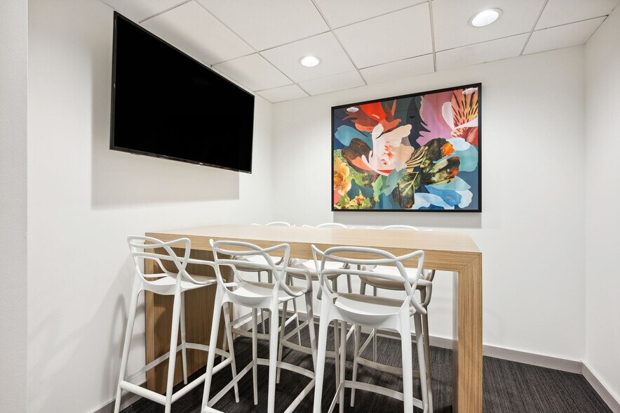 More Photos Of 420 E Ohio St, Chicago Apartments For Sale