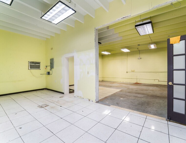 More Photos Of 7227 Bird Rd, Miami Storefront For Sale