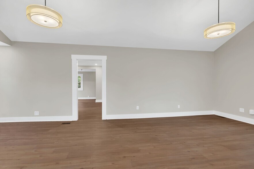 More Photos Of 1102 Kirkland Avenue, Nashville Office Residential For Lease