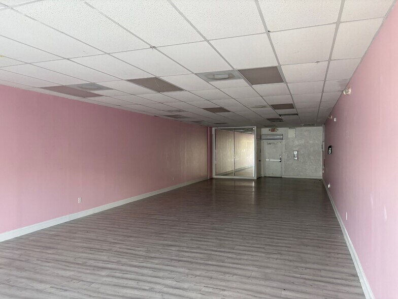 More Photos Of 20310-20346 NW 2nd Ave, Miami Storefront For Lease