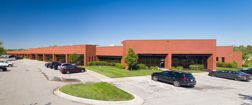 More Photos Of 8200-8248 Marshall Dr, Lenexa Warehouse For Lease