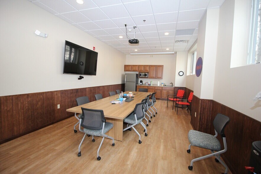More Photos Of 3500 Bleachery Ave, New Hartford Warehouse For Sale