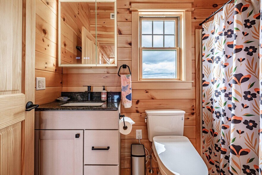 More Photos Of 232 Mountain Rd, West Bath Specialty For Sale