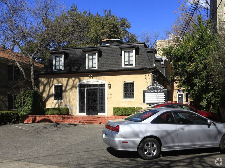More Photos Of 504 W 7th St, Austin Office For Sale