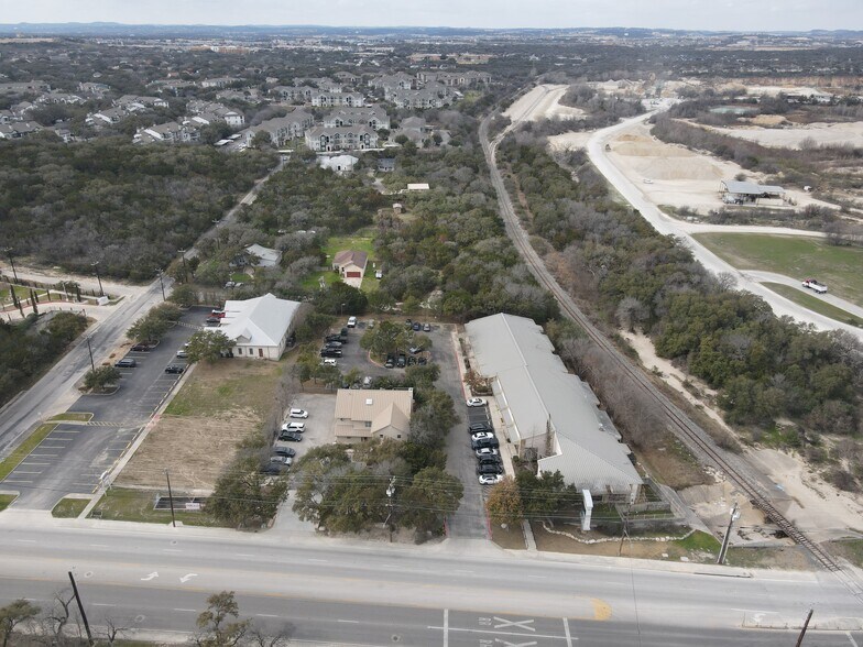 More Photos Of 12227 Huebner Rd, San Antonio Freestanding For Lease