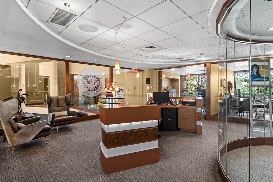 More Photos Of 550 N Poplar St, Casper Medical For Lease