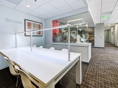 More Photos Of 445 S Figueroa St, Los Angeles Office For Lease