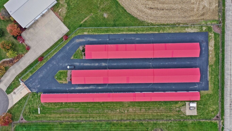 More Photos Of 80 Ashland Ct, Morton Self Storage For Sale