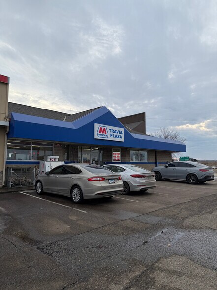 More Photos Of 4325 Clearwater Rd, Saint Cloud Fast Food For Lease