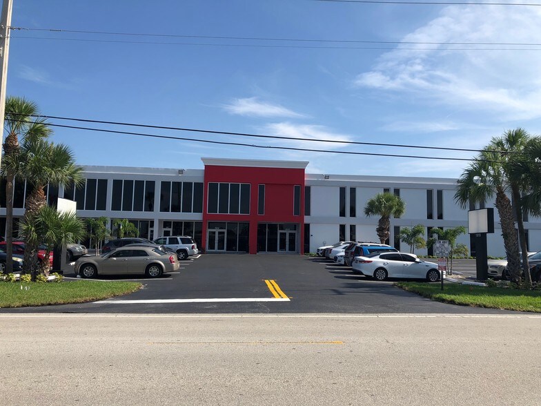 More Photos Of 1915-1919 NE 45th St, Fort Lauderdale Office For Lease