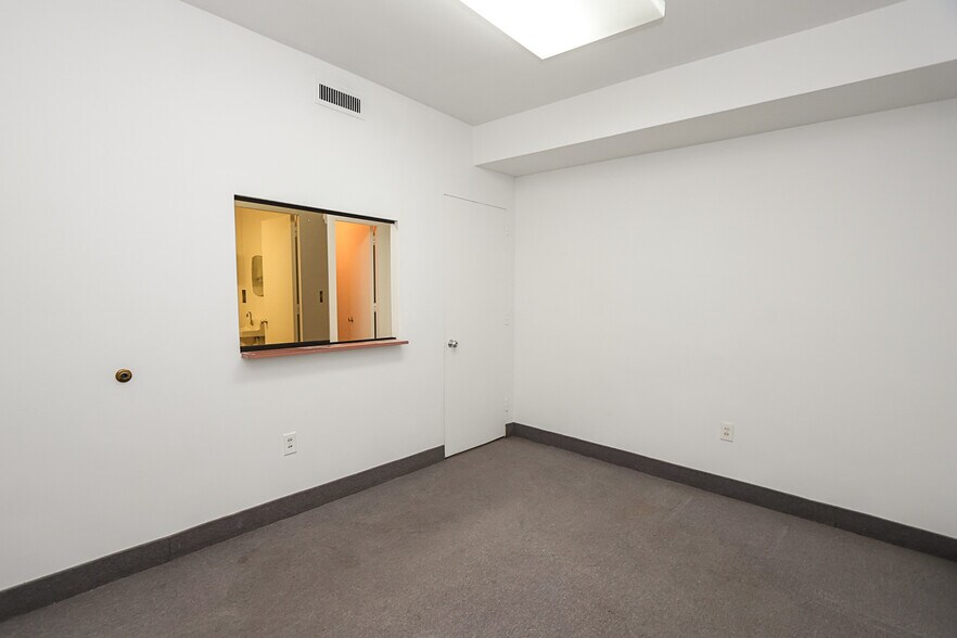 More Photos Of 520 Franklin Ave, Garden City Medical For Sale