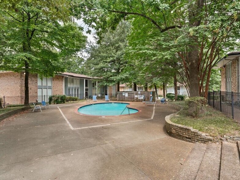 More Photos Of , Memphis Multifamily For Sale