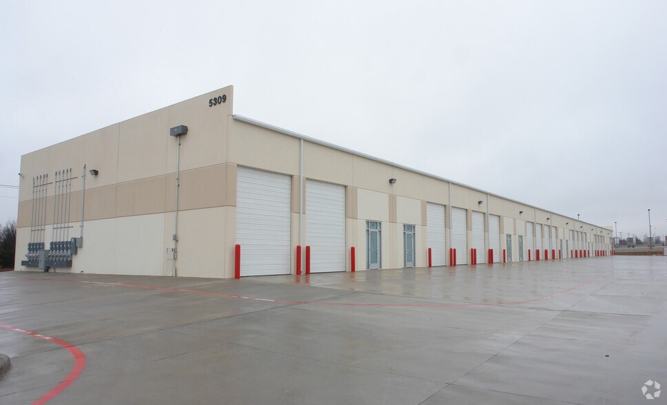 More Photos Of 5317 Superior Pky, Fort Worth Unknown For Lease