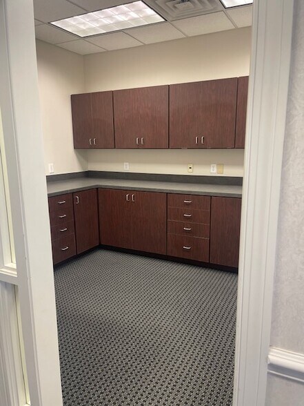 More Photos Of 1710 E Arlington Blvd, Greenville Office For Sale
