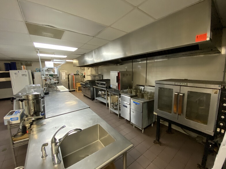 More Photos Of 1 Yacht Club Dr, Palm Coast Restaurant For Sale