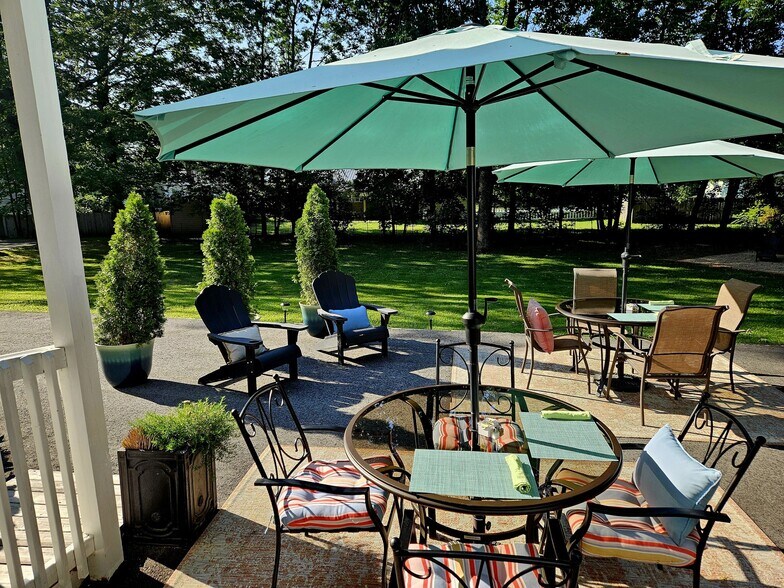 More Photos Of 91 South St, Gorham Hospitality For Sale