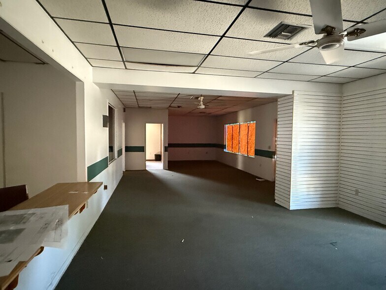 More Photos Of 1020 N Parrott Ave, Okeechobee Freestanding For Lease