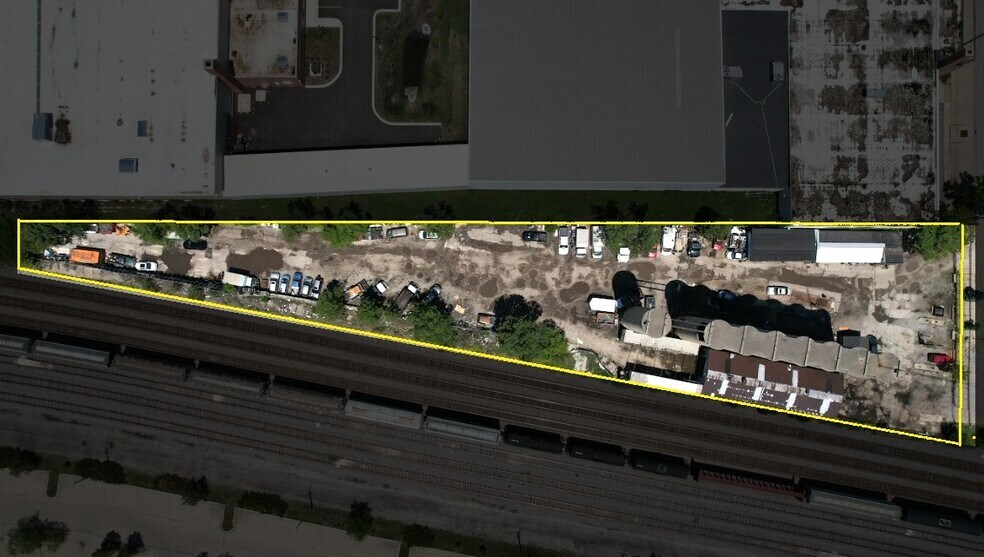 More Photos Of 1960 N Long Ave, Chicago Land For Sale