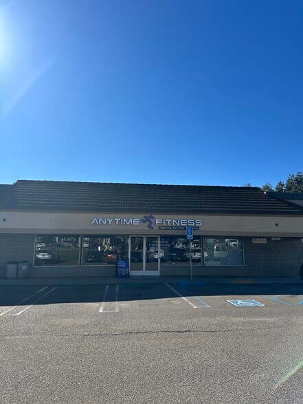 More Photos Of 10601-10633 Tierrasanta Blvd, San Diego Unknown For Lease