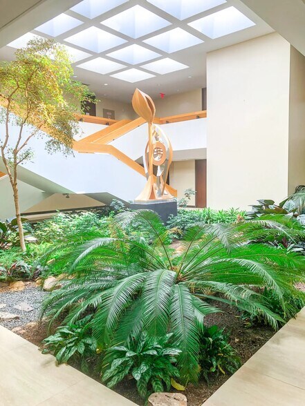 More Photos Of 2202 Timberloch Pl, The Woodlands Office For Lease