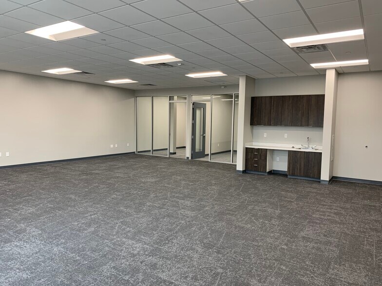 More Photos Of 1038-1040 Research Blvd, Madison Unknown For Lease