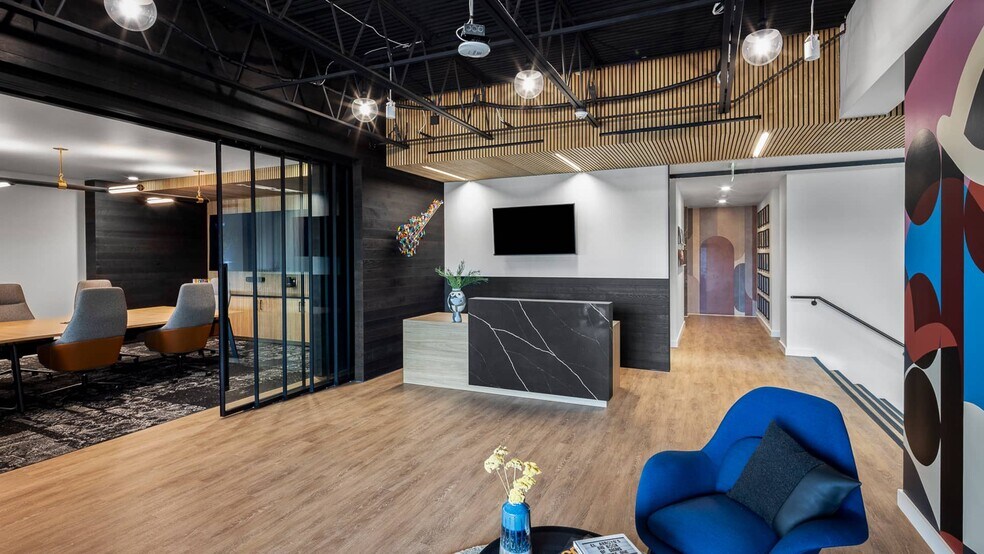 More Photos Of 3901 Woodbury Dr, Austin Loft Creative Space For Sale