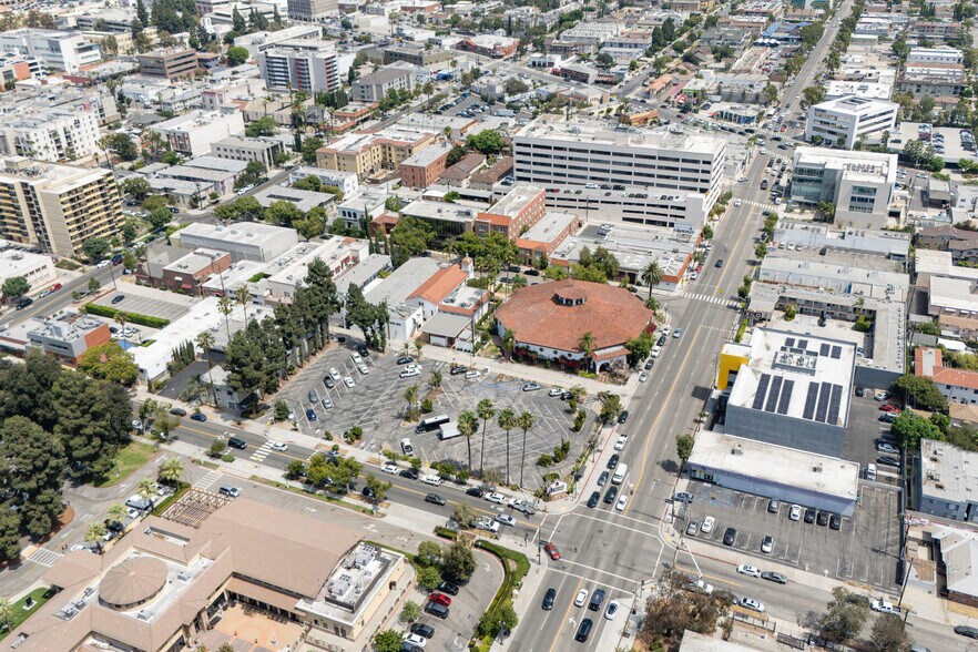 More Photos Of 333 E Colorado St, Glendale Unknown For Lease