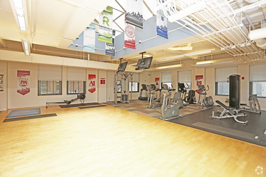 More Photos Of 59 E Van Buren St, Chicago Apartments For Lease