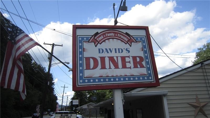 More Photos Of 2800 Freeport Rd, Springdale Restaurant For Sale