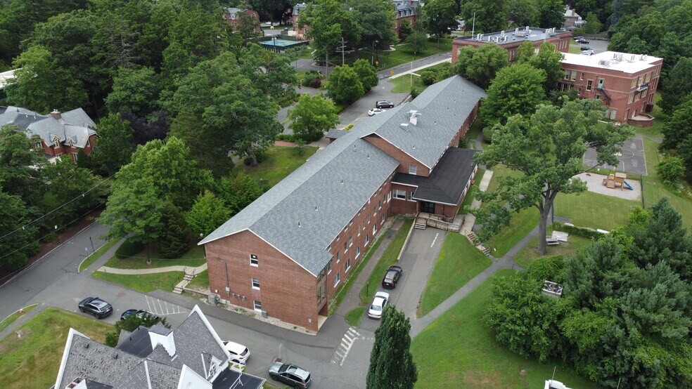 More Photos Of 45 Round Hill Rd, Northampton Office Residential For Sale