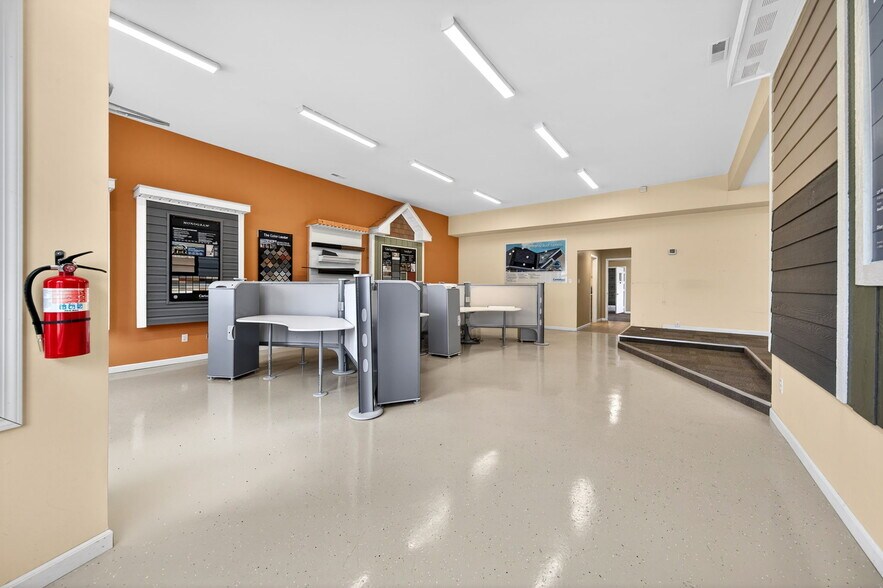 More Photos Of 114-116 E Orleans St, Pacific Office For Sale