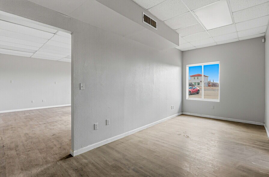 More Photos Of 201 Vinton Rd, Anthony Freestanding For Lease