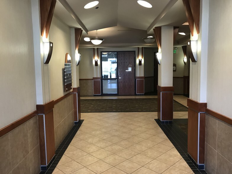 More Photos Of 7645 Lyndale Ave, Richfield Office For Lease