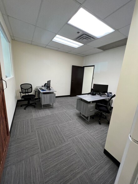 More Photos Of 5501 Independence Pkwy, Plano Medical For Sale