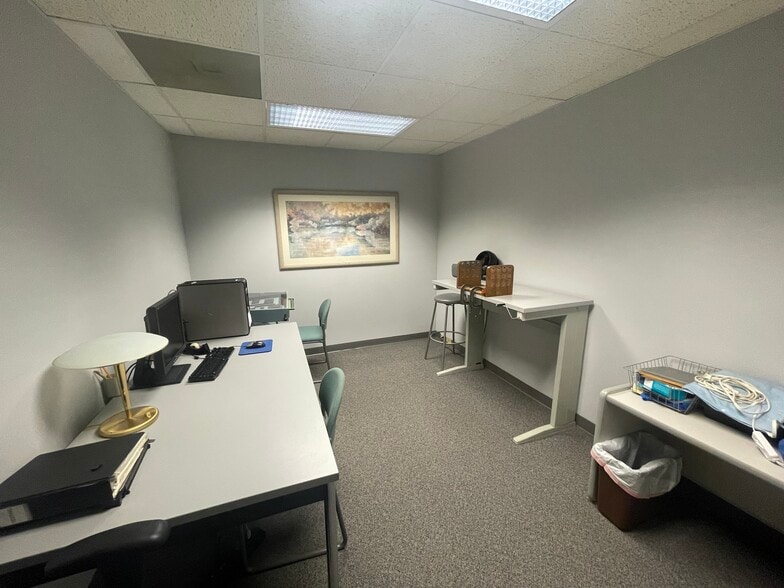 More Photos Of 13822 Beach Blvd, Westminster Office For Sale