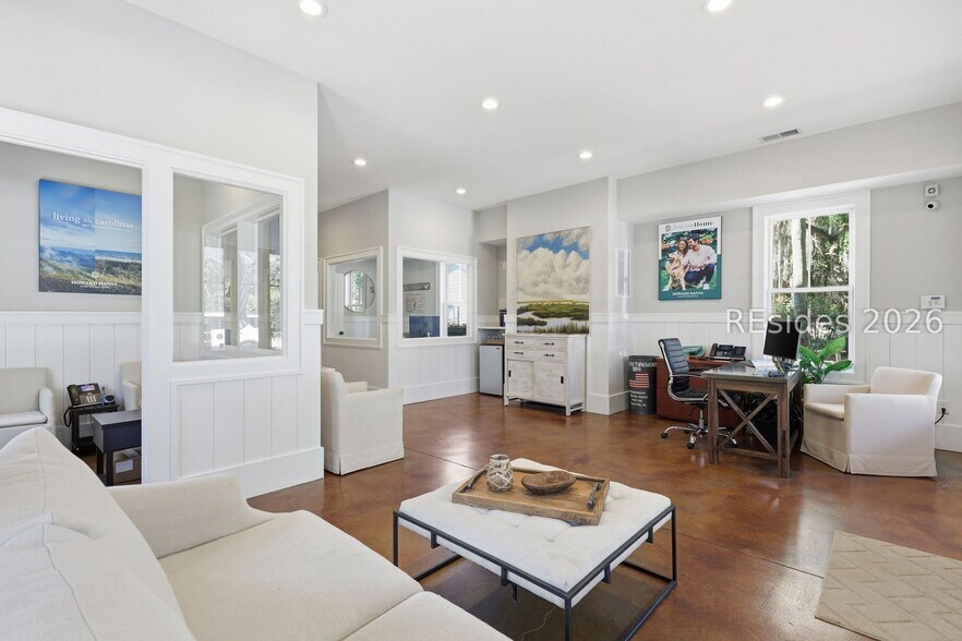 More Photos Of 1250 May River Rd, Bluffton Office For Sale