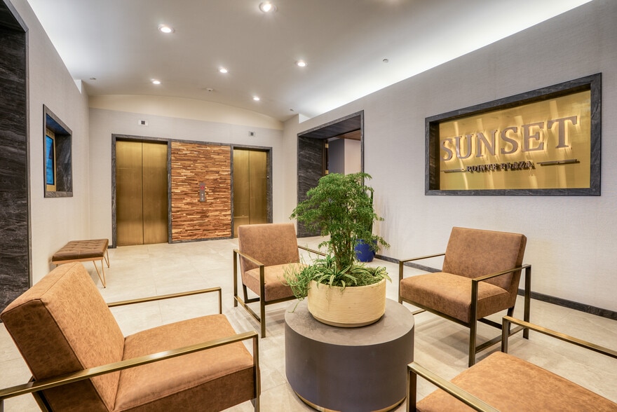 More Photos Of 25129 The Old Rd, Stevenson Ranch Loft Creative Space For Lease