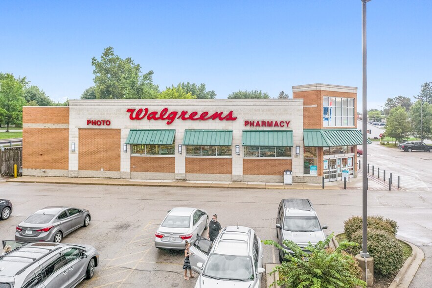 More Photos Of 1000 E Main St, Greenville Drugstore For Sale