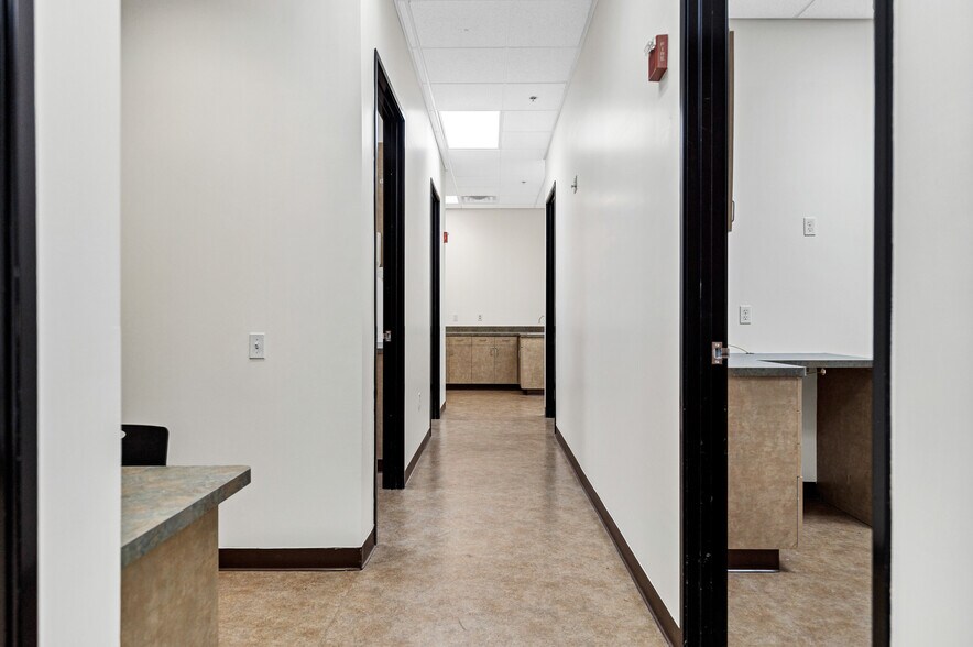 More Photos Of 15405 N 99th Ave, Sun City Medical For Lease