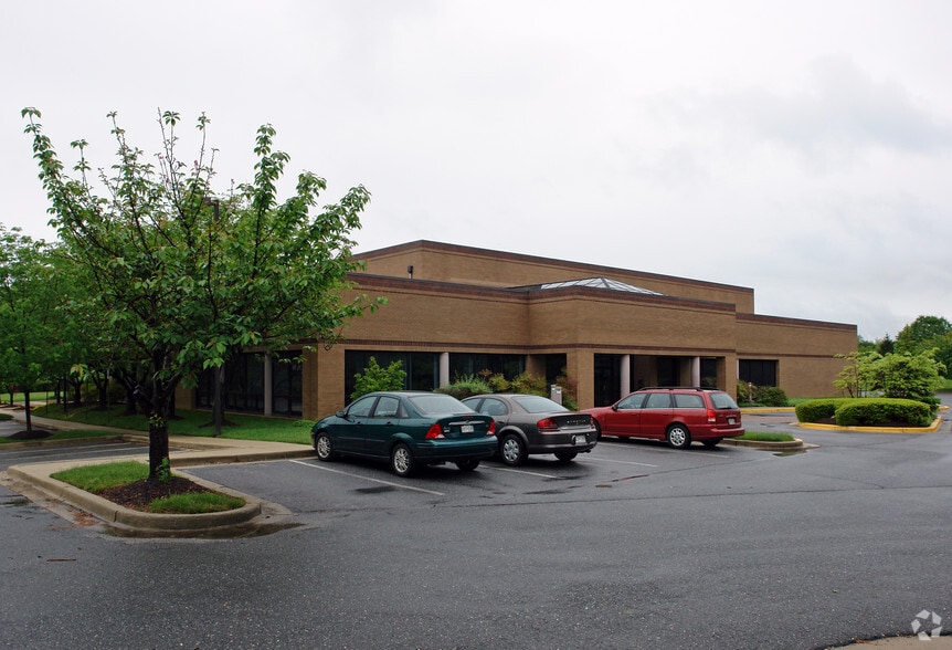 Primary Photo Of 9900 Blackwell Rd, Rockville Flex For Sale