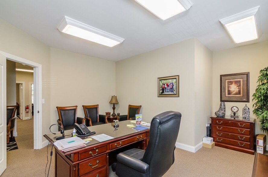 More Photos Of 1350 Wooten Lake Rd, Kennesaw Office For Lease