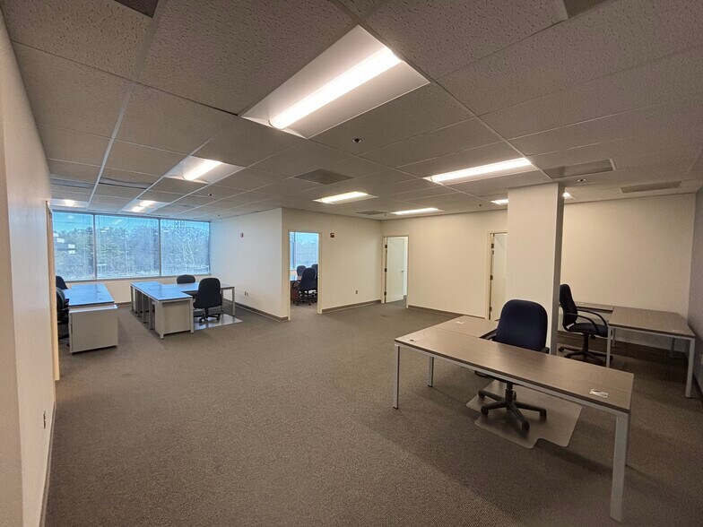 More Photos Of 1801 Robert Fulton Dr, Reston Medical For Lease