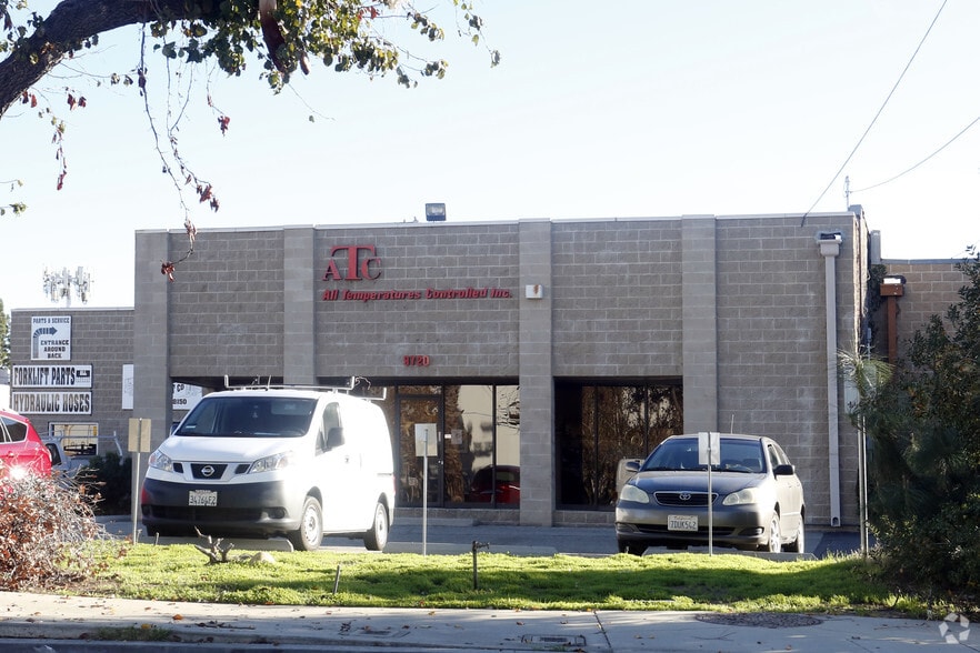 More Photos Of 9720 Topanga Canyon Pl, Chatsworth Light Distribution For Lease