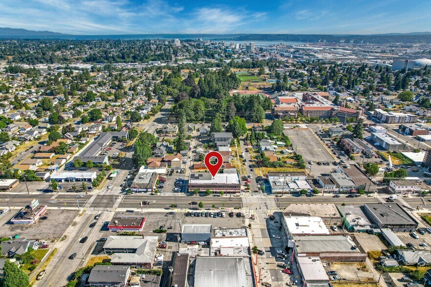 More Photos Of 803-809 S 38th St, Tacoma Storefront Retail Office For Sale