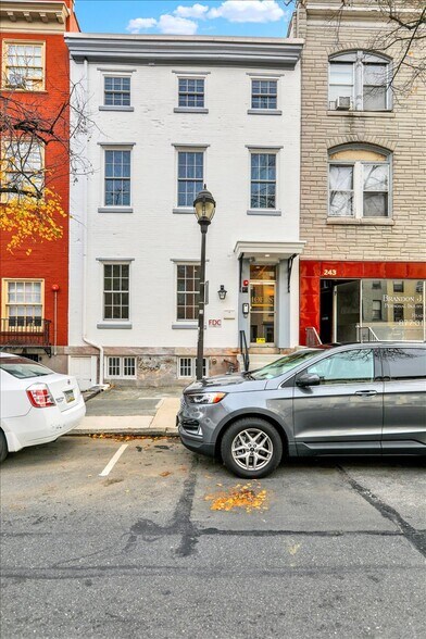 More Photos Of 241 S 5th St, Reading Apartments For Sale