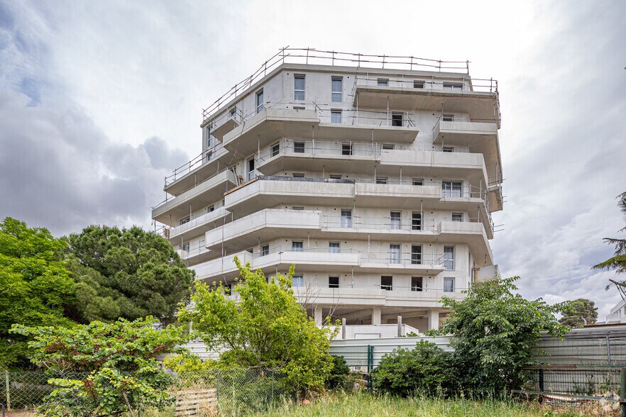 More Photos Of 16 Rue Gaston Berger, Marseille Office For Sale