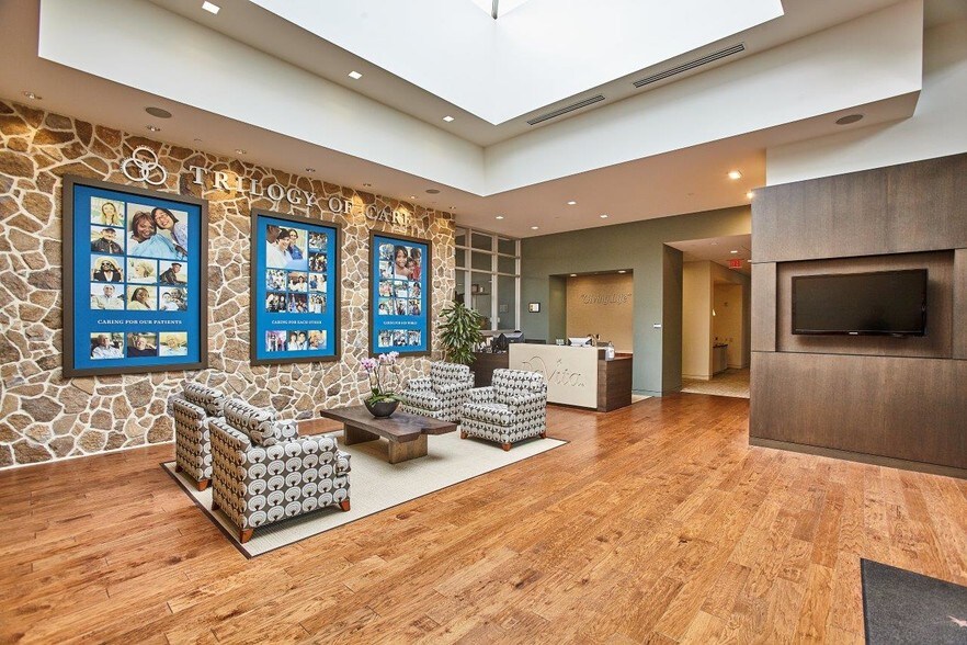 More Photos Of 2476 Swedesford Rd, Malvern Unknown For Lease