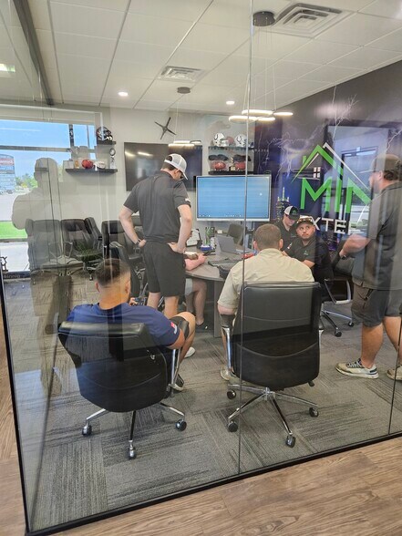 More Photos Of 2761 N Hwy 77, Waxahachie Storefront Retail Office For Lease